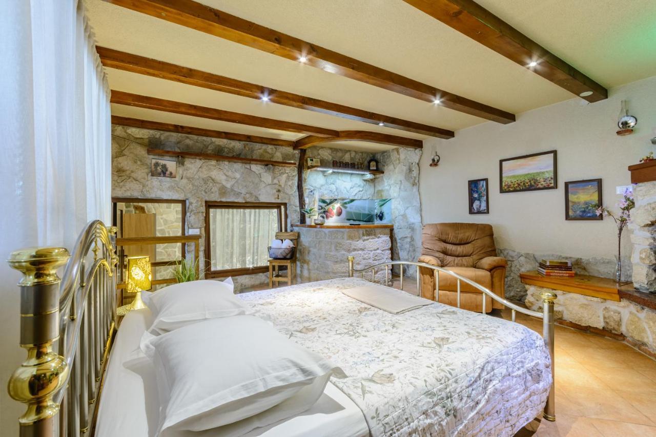 Villa Secluded Paradise Omiš Екстериор снимка